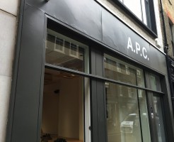 アーペーセー A.P.C.の個人輸入、海外通販、代行サービスをイギリスから EG代行